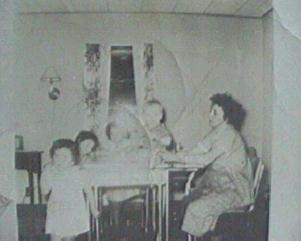 Marsha, Linda, Carolyn,
 and Bobby 1953, and Mom Pregnant with Mike Who was Born in 
February 1954